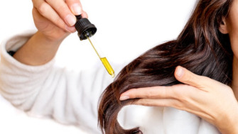 Ser de păr Shine & Bond – formulă hrănitoare și protectoare cu Amyris Plant Therapy şi Himalayan Cedarwood Plant Therapy