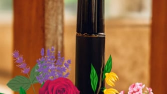 Cum să îți faci propriul parfum cu uleiuri esențiale – rețete uşoare şi complete