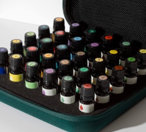15 & 15 Essential Oil Set with Carrying Case (15 & 15 Set - uleiuri esentiale cu geanta organizatoare) – 30 buc x 10ml - Plant Therapy - Img 5