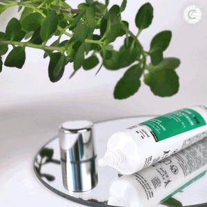 Loțiune rehidratantă si matifiantă FRAICHEUR DE THE, 40ml - Img 2