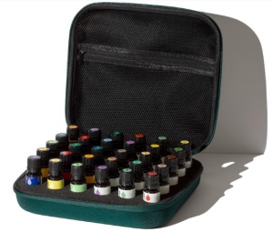 15 & 15 Essential Oil Set with Carrying Case (15 & 15 Set - uleiuri esentiale cu geanta organizatoare) – 30 buc x 10ml - Plant Therapy