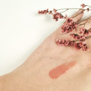 Fluid hidratant de înfrumusețare a tenului ECLAT DE ROSE, 30ml - Img 2