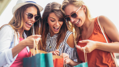 Cu noi esti mereu la moda - Centini.ro