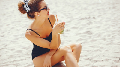 De Ce Costumul De Baie Negru Este Un Must-Have