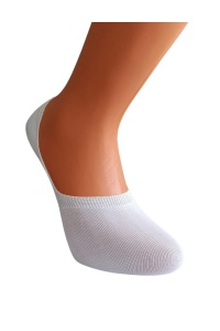 Picior model purtand talpica low-cut alba in pantof