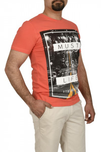 Tricou barbat cu inprimeu MUST GO LIFE, corai