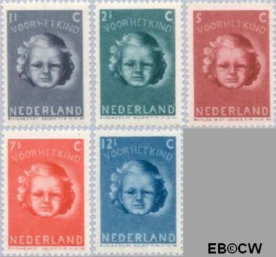 Nederland NL 0444#448 1945 Kinderkopje Ongebruikt