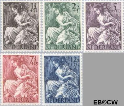 Nederland NL 0449#453 1946 Nationale-hulpzegel Ongebruikt