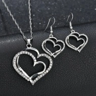 Set cadou, colier si cercei, inimi stralucitoare, PMLJ50959