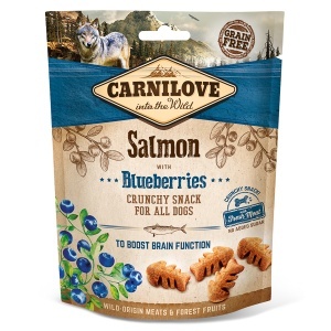 Carnilove Dog Crunchy Snack Salmon with Blueberries – Recompensa crocanta cu somon si afine pentru caini, 200 g