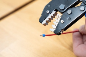 WEICON Clește de sertizat ERGO – 3 bacuri interschimbabile pentru pini, papuci și MC4 / 10100516 - Img 7