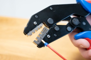 WEICON Clește de sertizat ERGO – 3 bacuri interschimbabile pentru pini, papuci și MC4 / 10100516 - Img 5