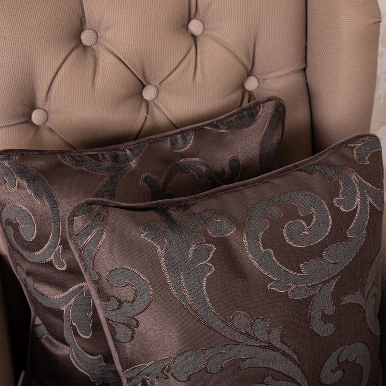 Set 2 perne decorative baroc Deluxe Hiko Versailles taupecu fata detasabila si vipusca din catifea - 2 | YEO