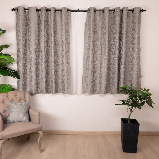 Set 3 piese Hiko, draperii scurte, dimout, baroc Deluxe Versailles gri / menta cu inele alama si o perdea Ana voal, cu rejansa