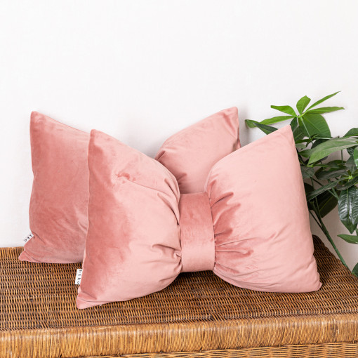 Set 2 perne decorative 2x40x60cm cu fata detasabila, Hiko COMFY Bow catifea somon
