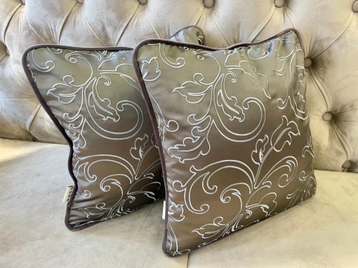 Set 2 perne decorative cu fata detasabila, Hiko flori brodate 2x40x40cm taupe