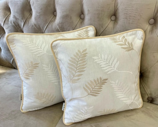 Set 2 perne decorative 2Face din bumbac brodat, cu fata detasabila, Hiko crem, editie limitata
