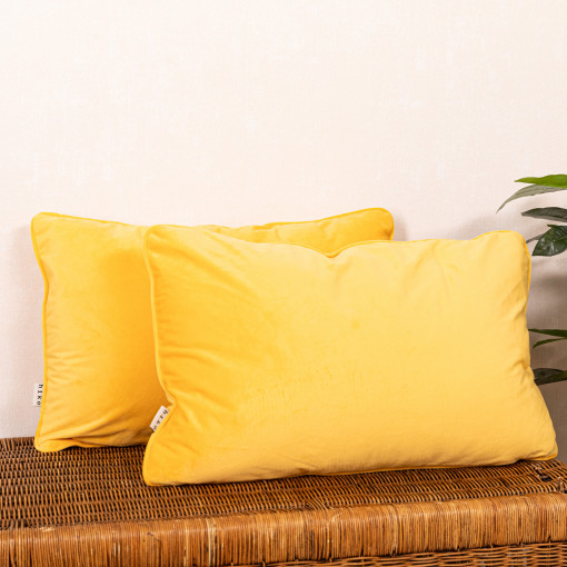 Set 2 perne decorative 2x40x60cm cu fata detasabila, Hiko COMFY catifea galbena