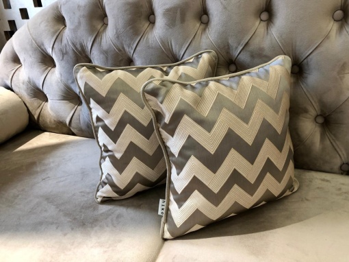 Set 2 perne decorative 2x40x40cm cu fata detasabila, Hiko Silk bej deschis ZIG ZAG