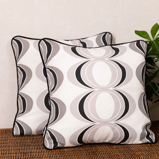 Set 2 perne decorative cu fata detasabila si vipusca din catifea neagra, Hiko shape gri, negru, alb, 2x40x40cm