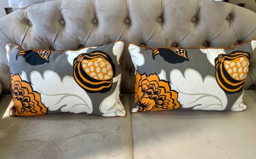 Set 2 perne decorative din bumbac plin, cu fata detasabila, Hiko flori orange/gri 2x40x60cm