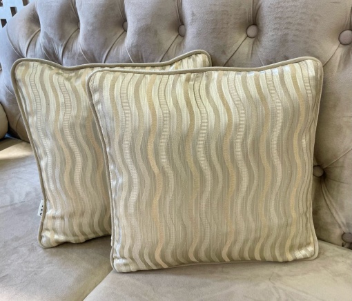 Set 2 perne decorative 2Face cu fata detasabila, Hiko BEJ, editie limitata