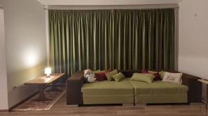 Set 2 draperii Hiko Comfy catifea kaki, cu rejansa - Img 6