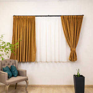 Set 5 piese Hiko, doua draperii scurte din catifea Comfy cognac cu 2 benzi de prindere si o perdea Ana voal, cu rejansa - Img 2