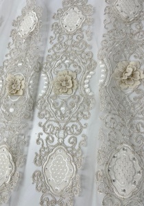 Perdea ivoire, fildes, Deluxe brodata 3D Hiko Velvet Flower, cu rejansa pliuri