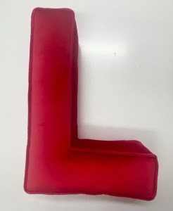 Perna XL, 42cm, Hiko Name litera L din catifea albastra sau roz, cu vipusca