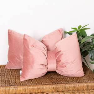 Set 2 perne decorative 2x40x60cm cu fata detasabila, Hiko COMFY Bow catifea somon