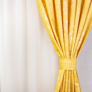 Set 2 draperii scurte din bumbac, Hiko Nostalgie Baroc Garden Galben, cu rejansa Premium creion de 6,5cm cu 2 benzi de prindere - Img 5
