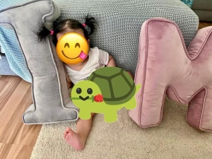 Perna XL40cm, Hiko Name litera C din catifea albastra sau roz cu vipusca - Img 5
