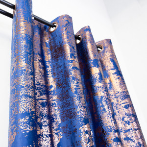 Set 2 draperii 2x140x245cm Hiko Imperial Comfy catifea imprimata albastru imperial, prindere pe inele alama - Img 3