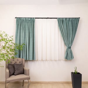 Set 2 draperii scurte cu doua benzi de prindere Hiko COMFY catifea verde deschis, cu rejansa - Img 1