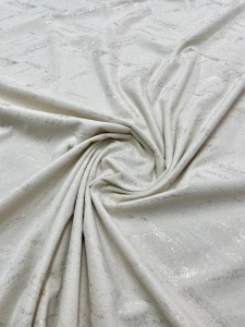 Set 2 draperii Hiko Goldie COMFY Istanbul, catifea imprimata, fildes, crem, ivoire auriu, cu rejansa creion, 6,5cm