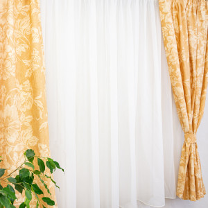 Set 5 piese draperii scurte, Hiko Nostalgie Garden Wheat, cu 2 bentite si o perdea Ana voal, cu rejansa - Img 4
