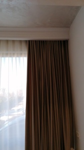Set 3 piese Hiko, doua draperii COMFY catifea cognac si o perdea Ana voal, cu rejansa - Img 10