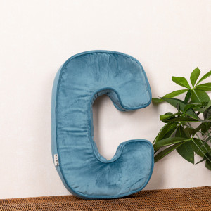 Perna XL40cm, Hiko Name litera C din catifea albastra sau roz cu vipusca - Img 3