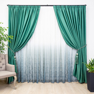 Set 2 draperii opace Hiko Blackout verde intens, lucios, cu rejansa - Img 1