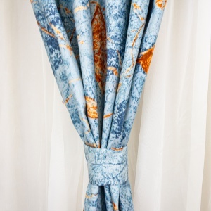 Set 2 draperii bumbac, Hiko Nostalgie Garden, albastru, Blue Leaf, cu rejansa Premium creion de 6,5cm - Img 3