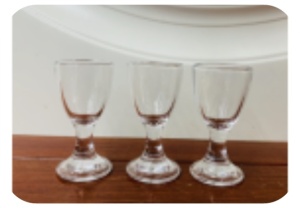 SET 6 PAHARE MICI CU PICIOR JDLB007XJB