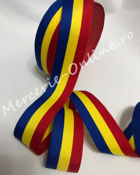 Panglica tricolor Tricolor, latime 40mm, (23metri/rola) Cod:1133