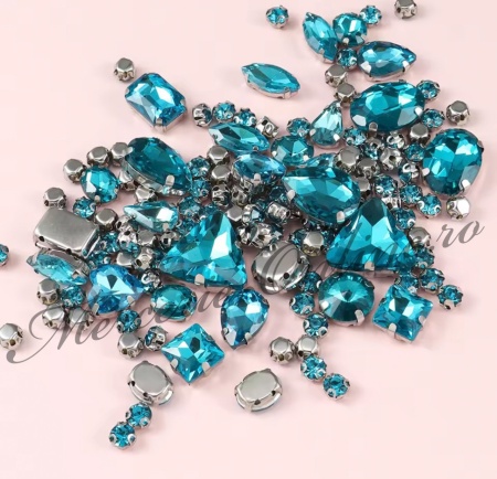 Pietre de cusut sticla cu suport metalic, Aquamarine, (130bucati/pachet) Cod:3618