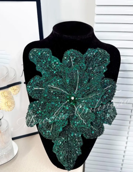 Aplicatie floare 3D cu margele si paiete, cca 30cm (la bucata) Cod:3274