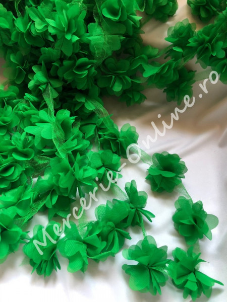 Banda pasmanterie flori 3D voal, Verde, cca 5cm (la metru) Cod:0720