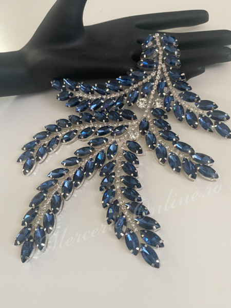Aplicatie Termoadeziva cu Cristale, Bleumarin, 14x18.5cm (la bucata) Cod:3045