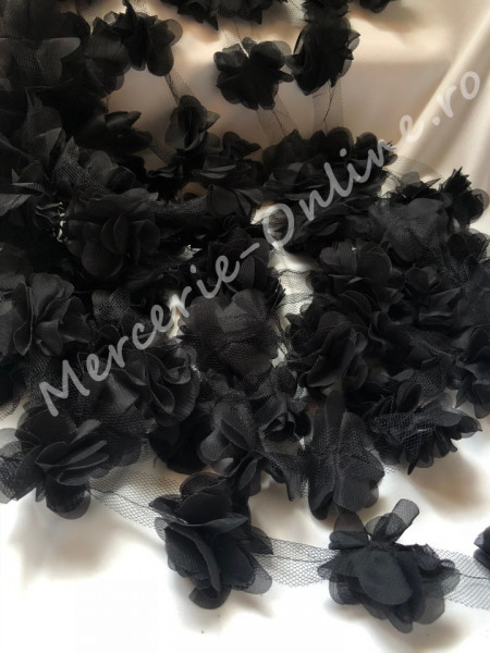 Banda pasmanterie flori 3D voal, Negru, cca 5cm (la metru) Cod:0722