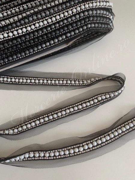 Banda pasmanterie strasuri si perle, cca 1.5cm (la metru) Cod:2455