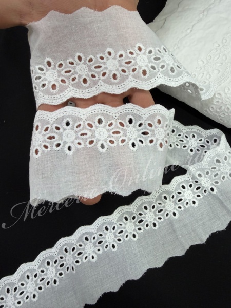 Dantela Bumbac brodata pe Panza, cca 7cm (la metru) Cod:3987 - Img 2